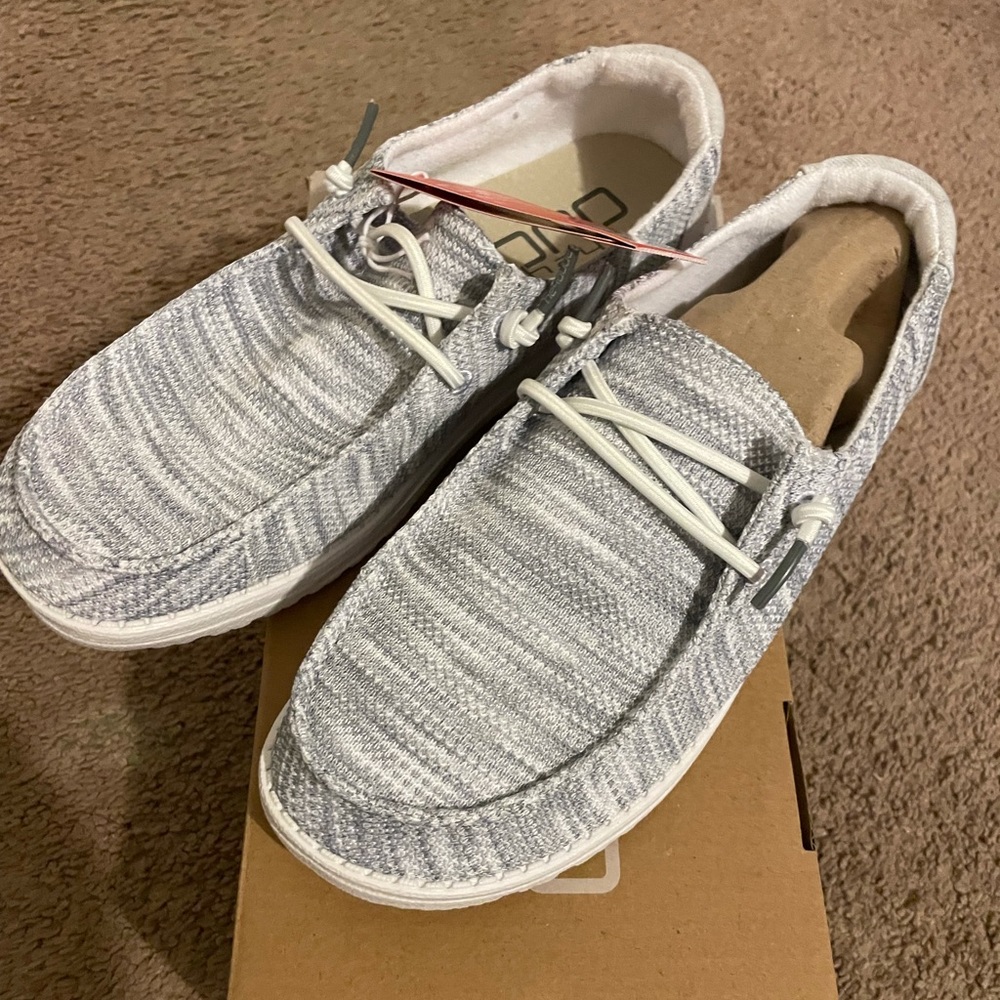 Wendy Sox Womens Hey Dude SZ 8. NEW!